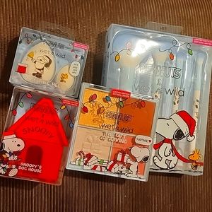 Peanuts X Wet n Wild bundle, new in box, brush set, makeup sponges/case, pallet